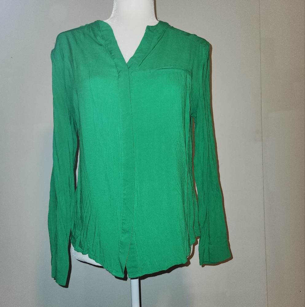 NWOT Bright Emerald Kelly Green Long Sleeve Worthington Blouse Shirt Medium M